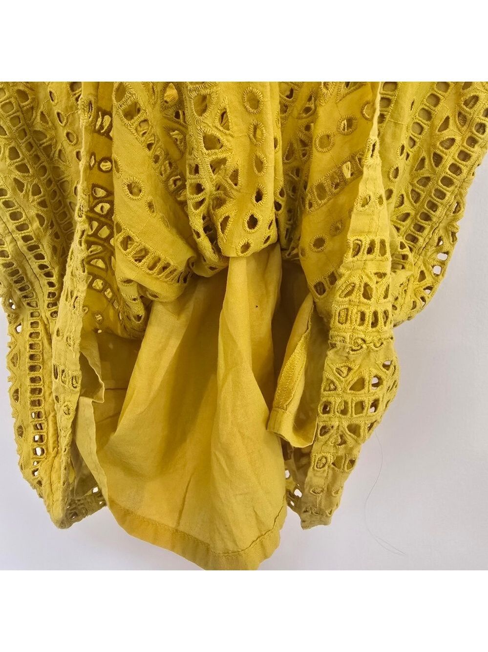 Sundance Sugar Sand Eyelet Tank Chartreuse Lime Eyelet Boho Pom Pom Top Small - Picture 8 of 9